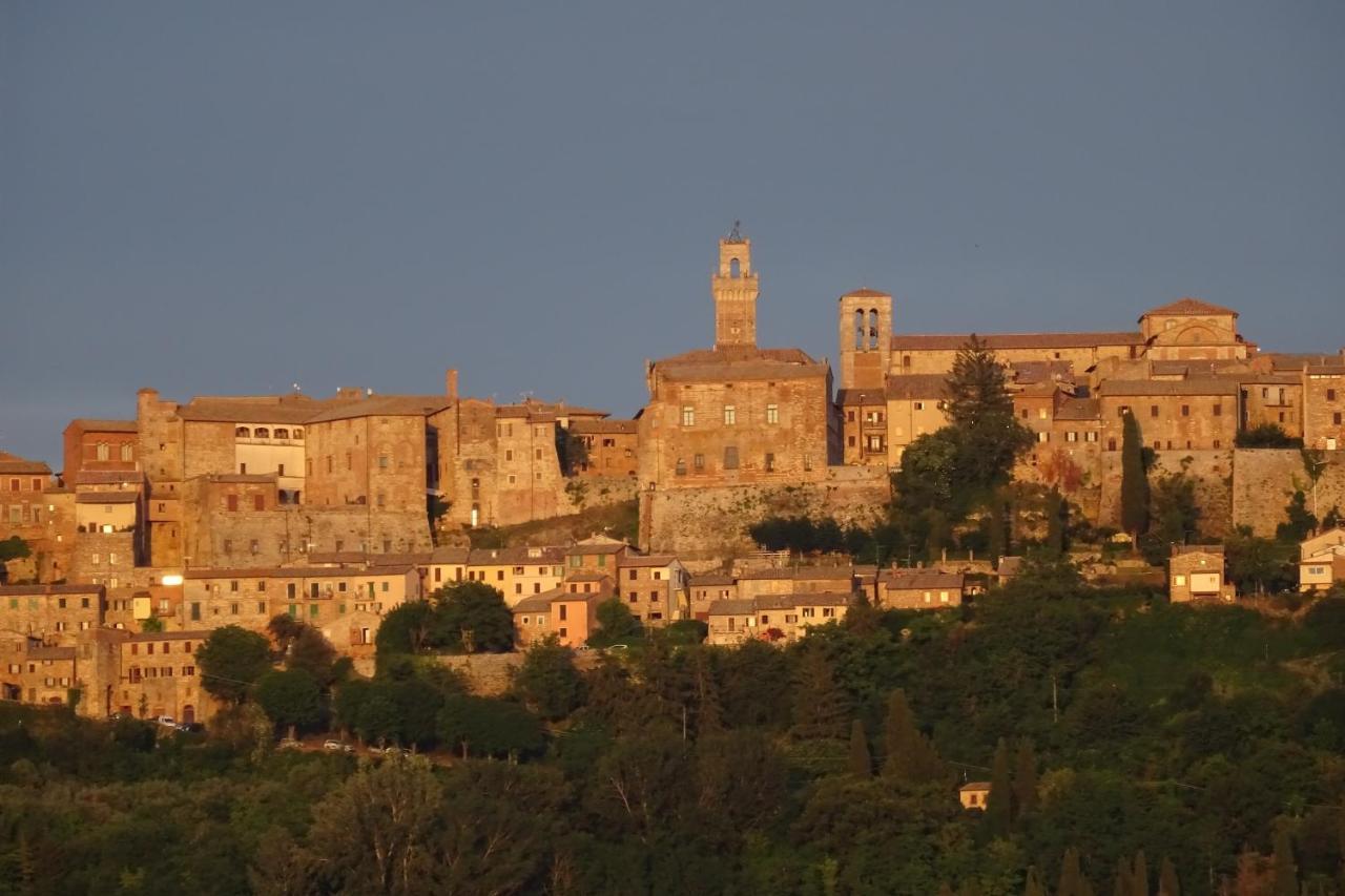 Cugusi Bnb Montepulciano Exterior foto